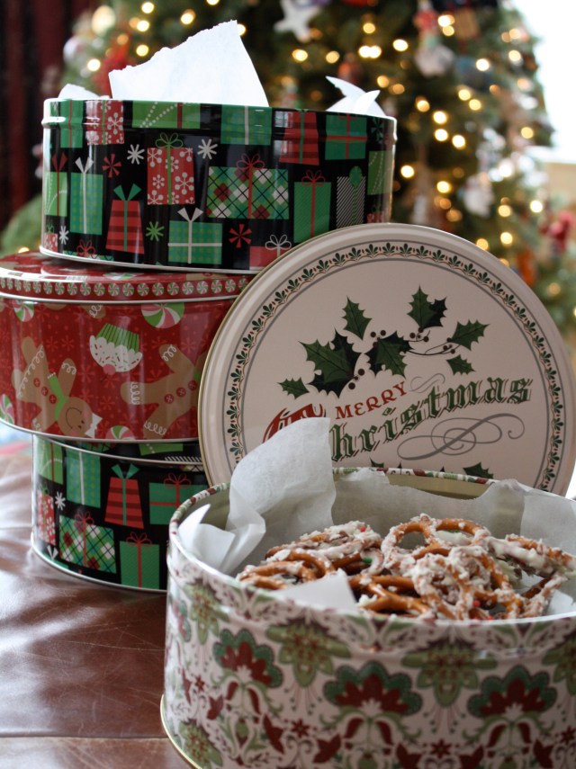 whitechocpretzeltins3